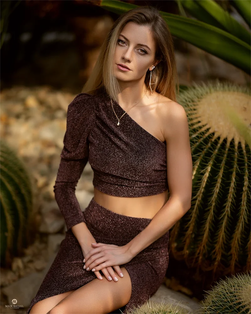 Warm Greenhouse: Fashion and Portrait Shoot with Nastia — MaikB. Photography